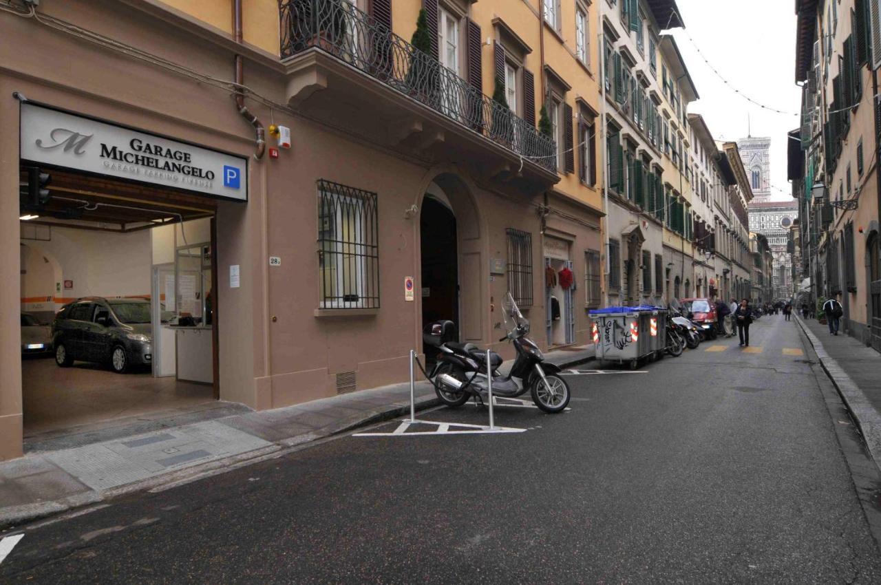 B&B Cavour10 Firenze ภายนอก รูปภาพ