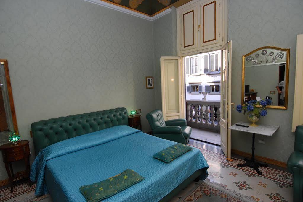 B&B Cavour10 Firenze ภายนอก รูปภาพ